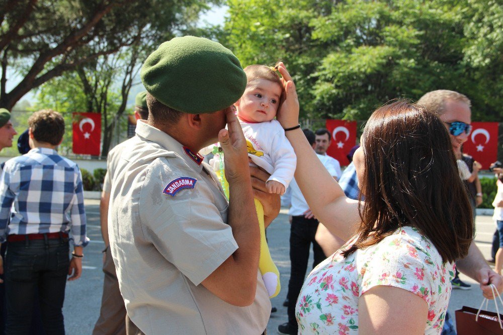 Yemin Töreninde Duygusal Anlar