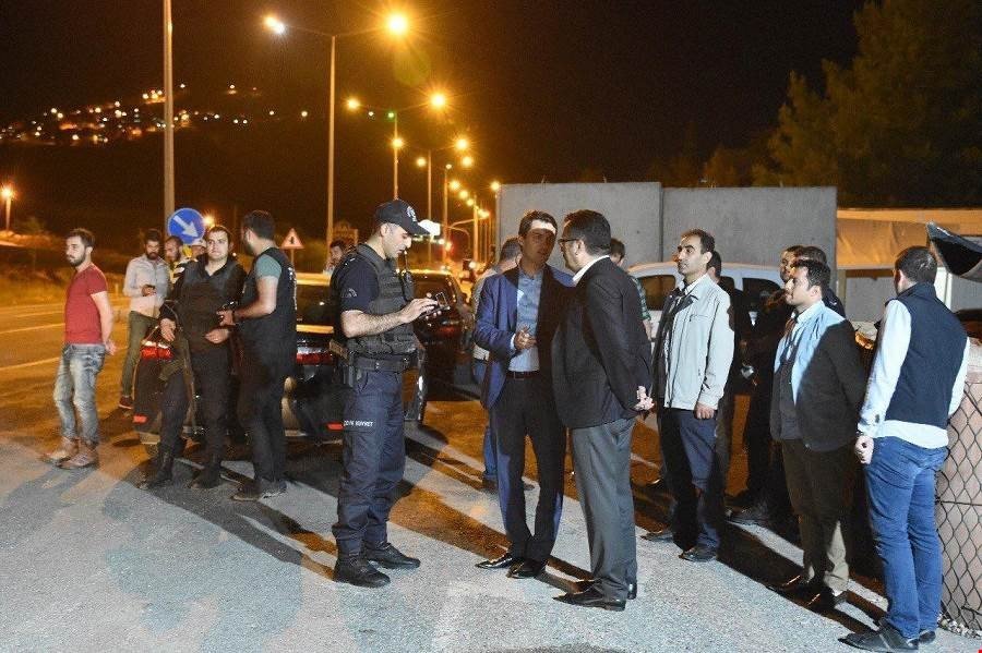 Kaymakam Orucunu Polis Noktasında Açtı