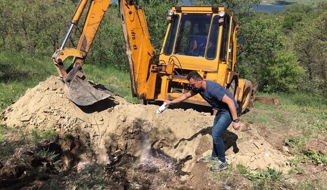 Tunceli’de Telef Olan Hayvanlar Gömüldü