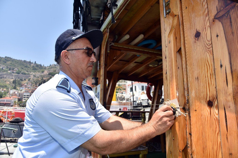 Alanya’da 5 Gezi Teknesi Mühürlendi