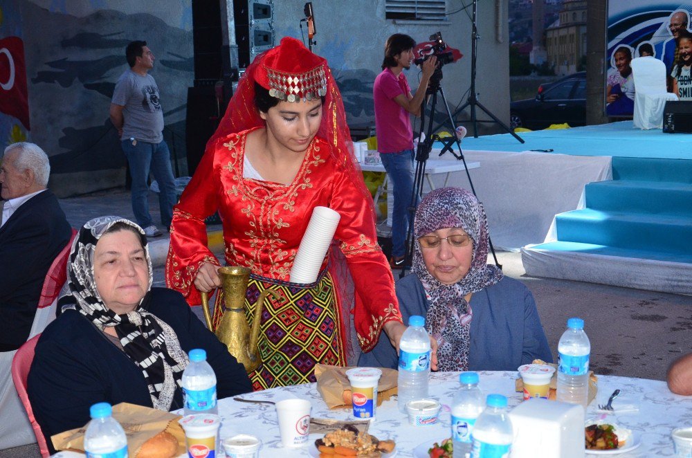 Altıeylül Belediyesinden Şehit Ve Gazi Ailelerine İftar Yemeği