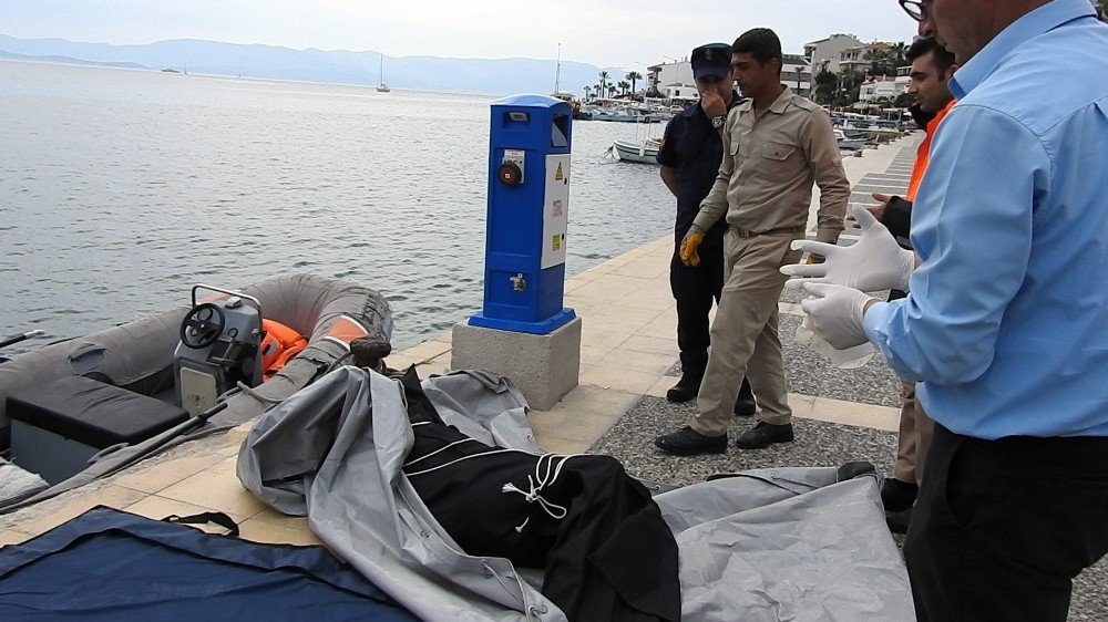 Çeşme’de Denizde Ceset Bulundu