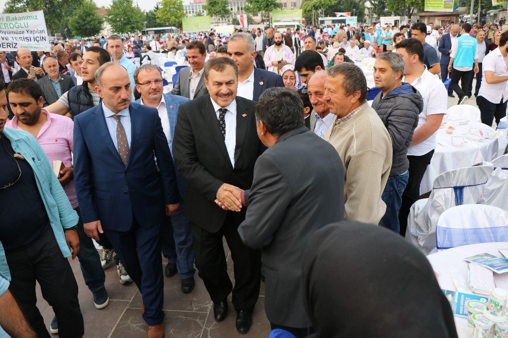 Bakan Eroğlu Toplu Temel Atma Töreni İçin Sakarya’ya Geldi