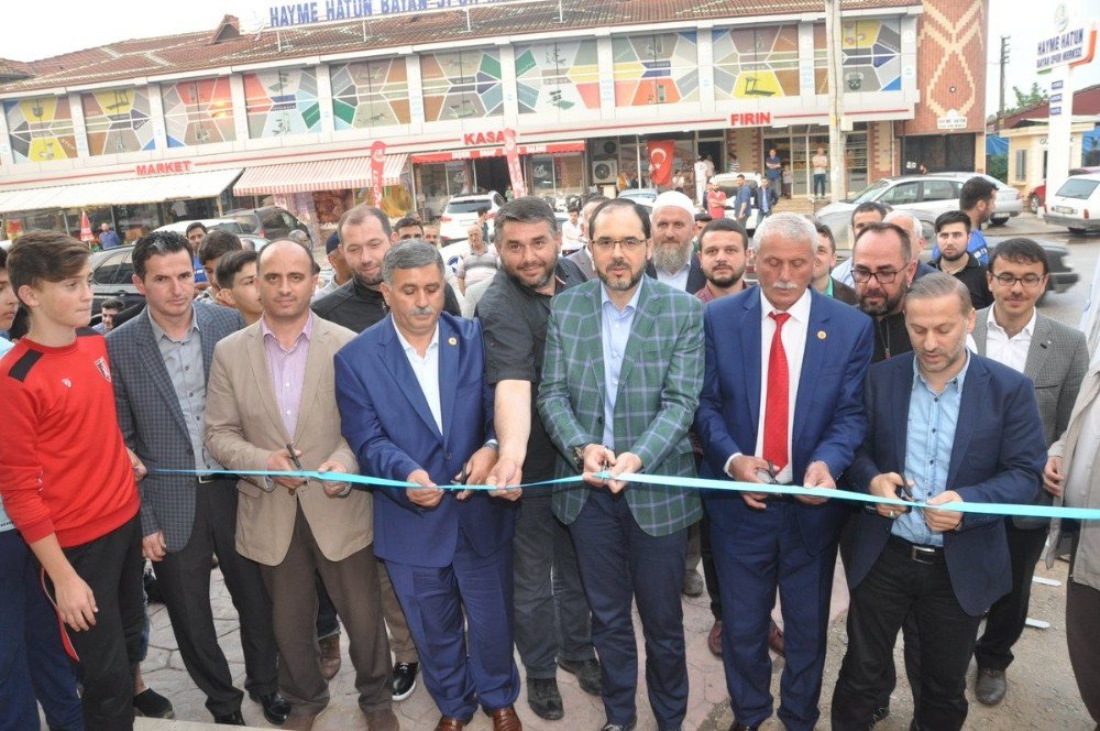 Başiskele, Diriliş Fetih Gençlik Ve Spor Merkezi Açıldı