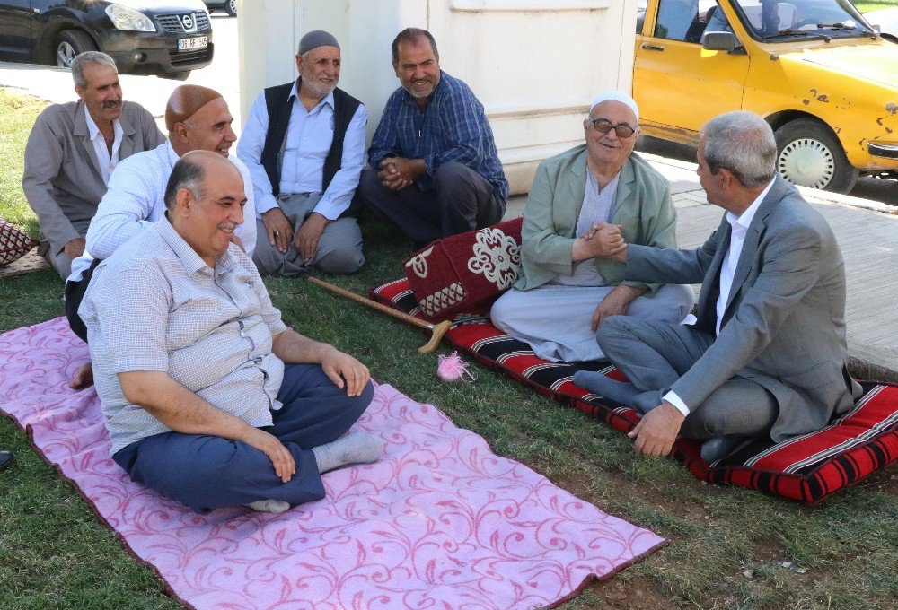 Başkan Demirkol Kamberiye Mahallesinde Vatandaşlarla Görüştü