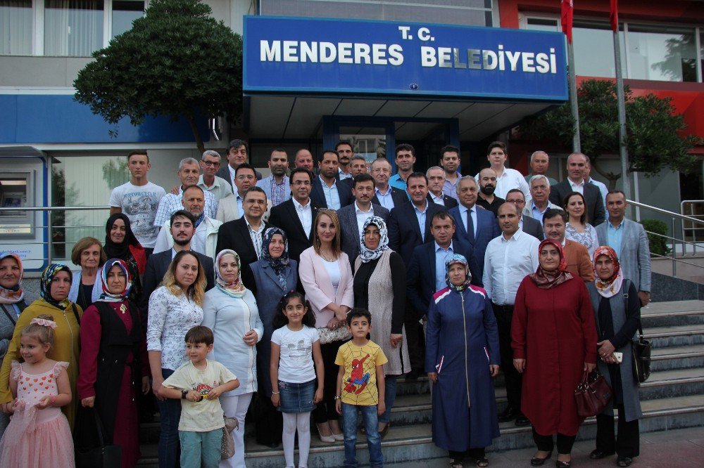 Dağ, Mendereslilerle İftar Yaptı