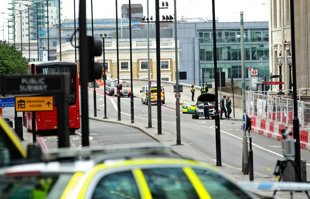 Londra’da Terör Baskını