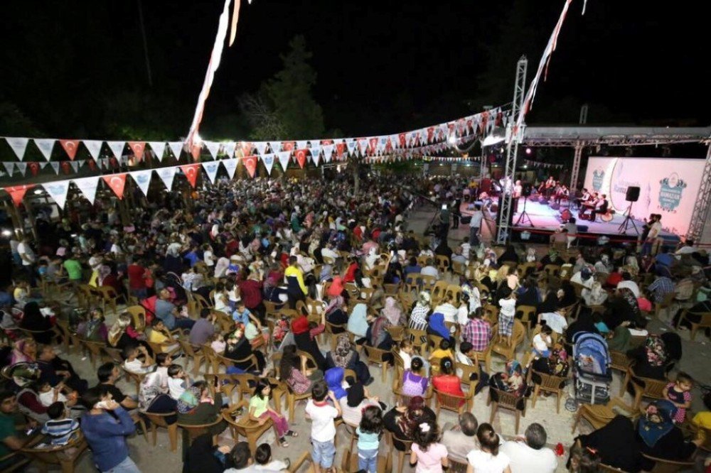 Grup Tillo Vatandaşlar Tarafından Yoğun İlgi Gördü