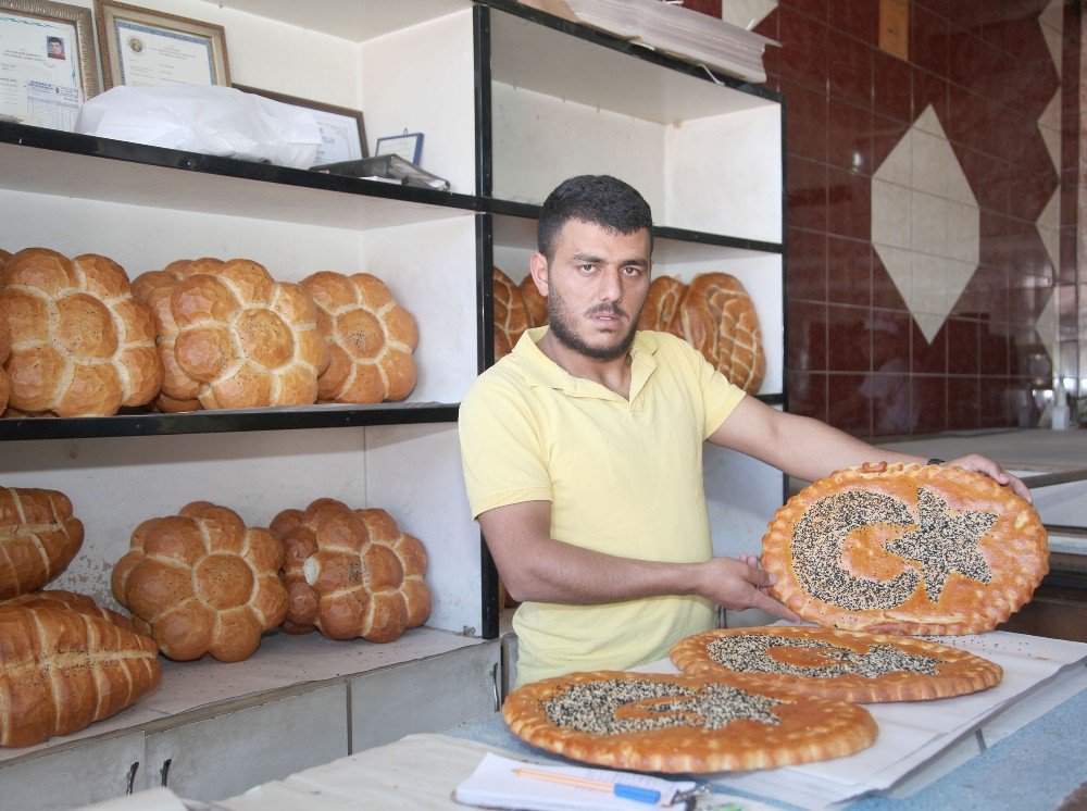 Ay Yıldızlı Çöreklere Yoğun İlgi