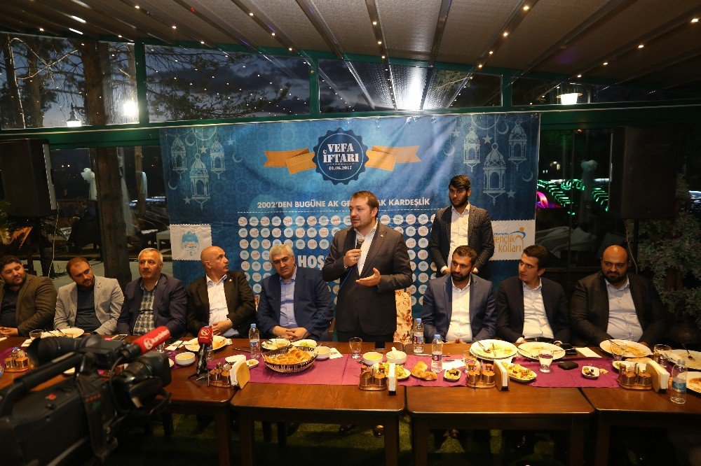 Erzurum Ak Parti Gençlik Kollarından, Ahde Vefa İftarı