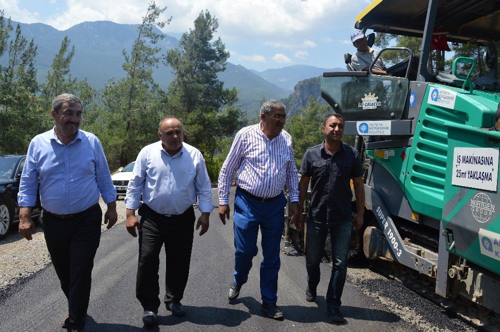 Kemer Ovacık Yoluna Sıcak Asfalt