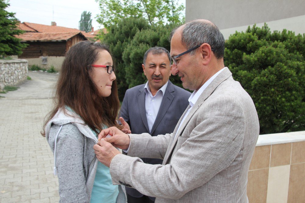 Başkan Ertürk’ten Teog Birincisine Ödül