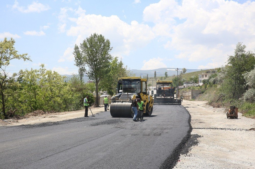 Zincidere-reşadiye-başakpınar Yolu Yenileniyor