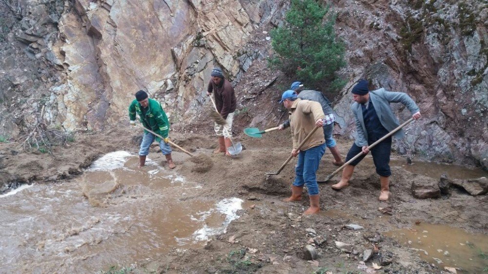 Emet’te Malı Damları Yerleşim Alanında İçme Suyu Sıkıntısı