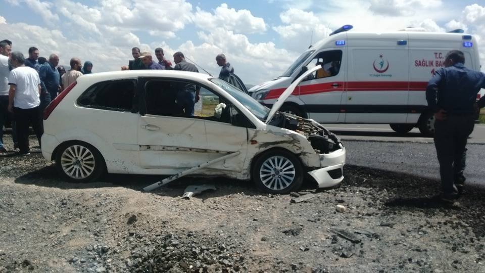 Kayseri’de Trafik Kazasında 6 Kişi Yaralandı