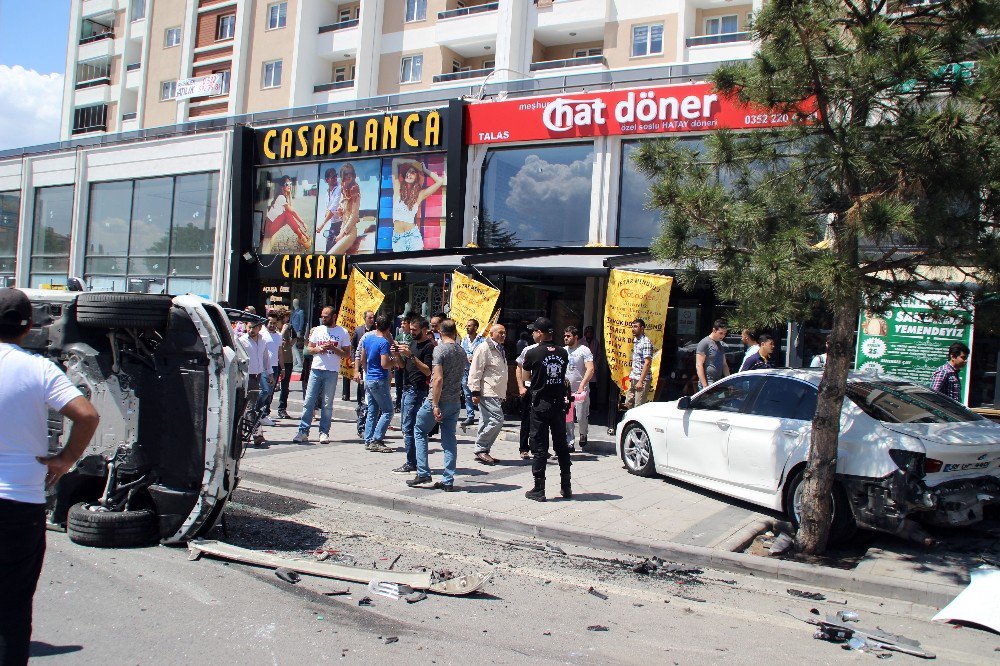 Freni Patlayan Halk Otobüsü 5 Otomobili Biçti: 1’i Ağır 4 Yaralı