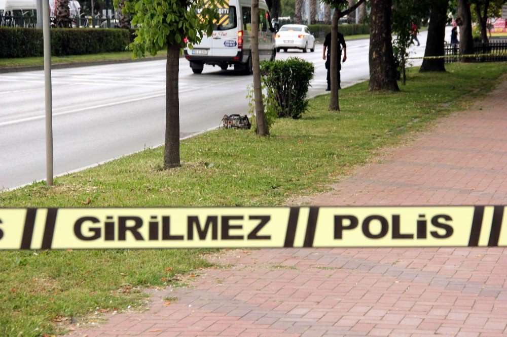 Samsun’da Şüpheli Çantadan Domates Ve Ekmek Çıktı