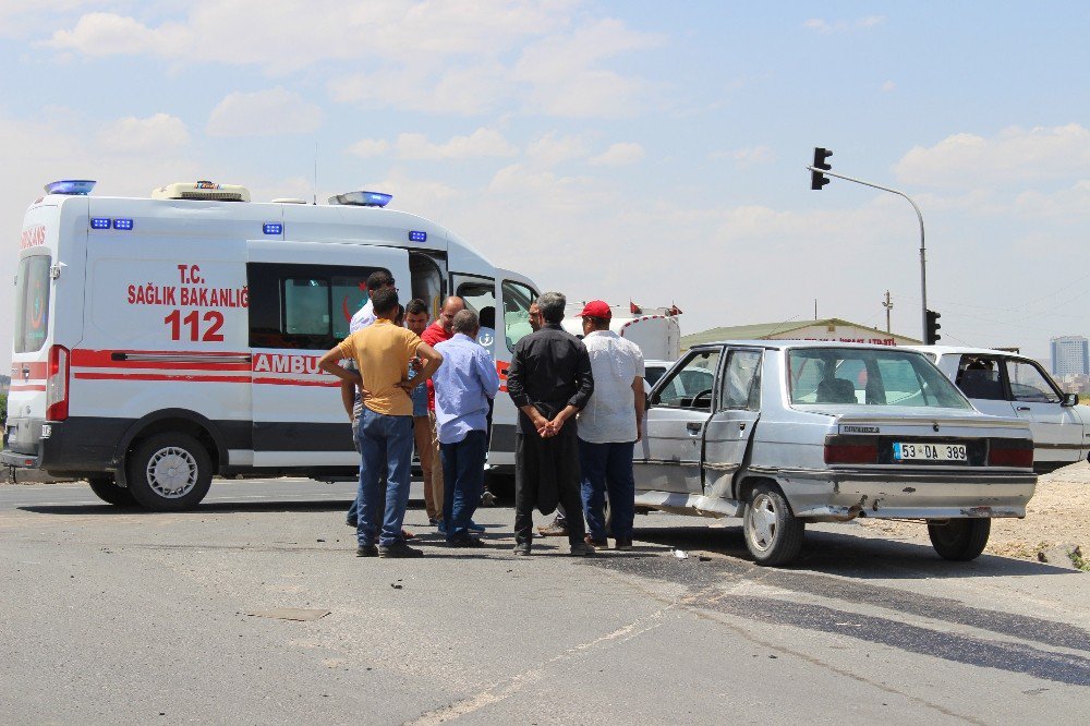 Şanlıurfa’da Trafik Kazası: 2 Yaralı