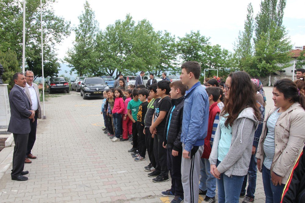 Başkan Ertürk’ten Teog Birincisine Ödül