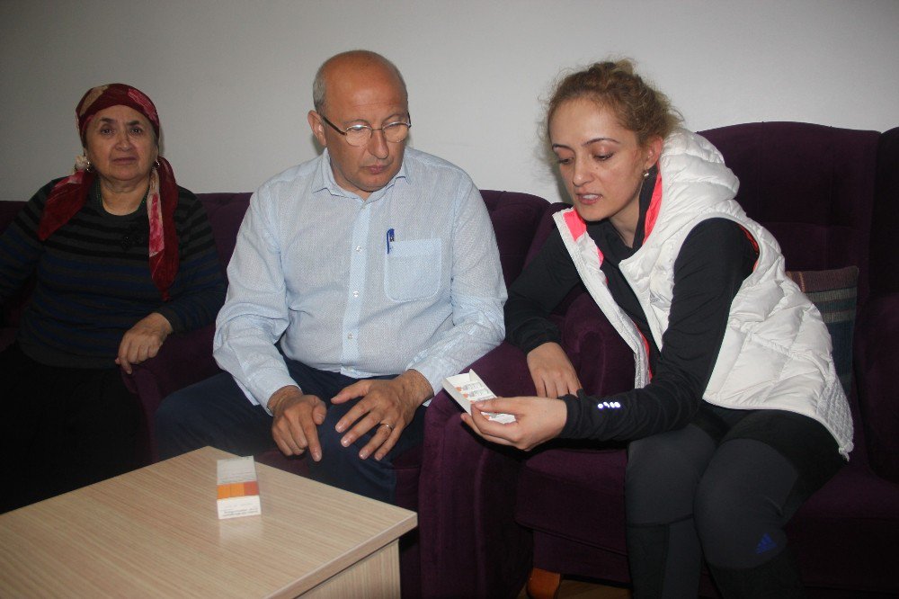 Chp’li Çakırözer, Friedreich Ataksisi Hastası Gülçin Karausta İçin Sağlık Bakanlığı’na Çağrıda Bulundu