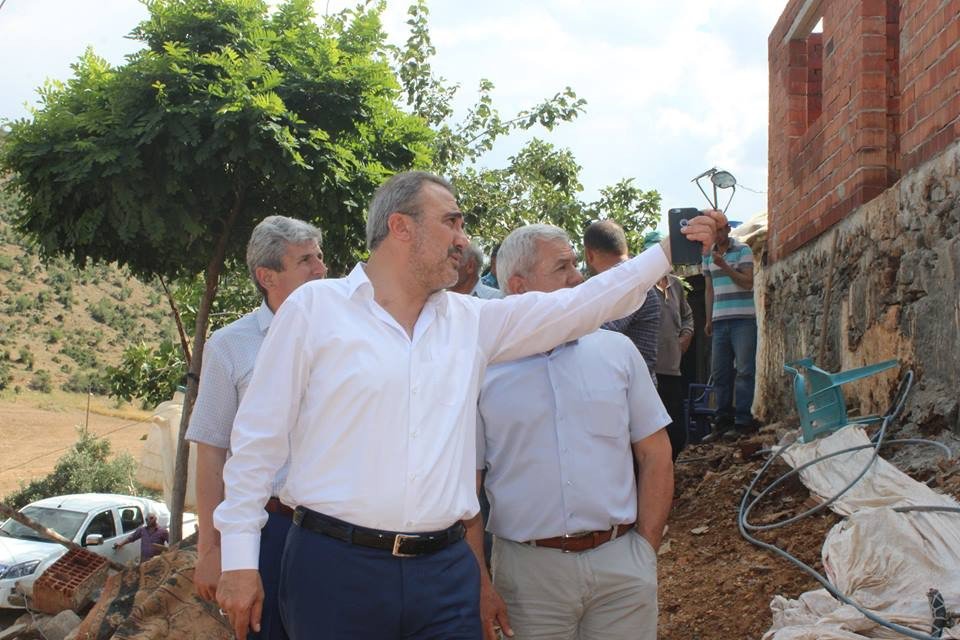 Başkan Karaçoban’dan Aşırı Yağışların Vurduğu Mahalleye Ziyaret