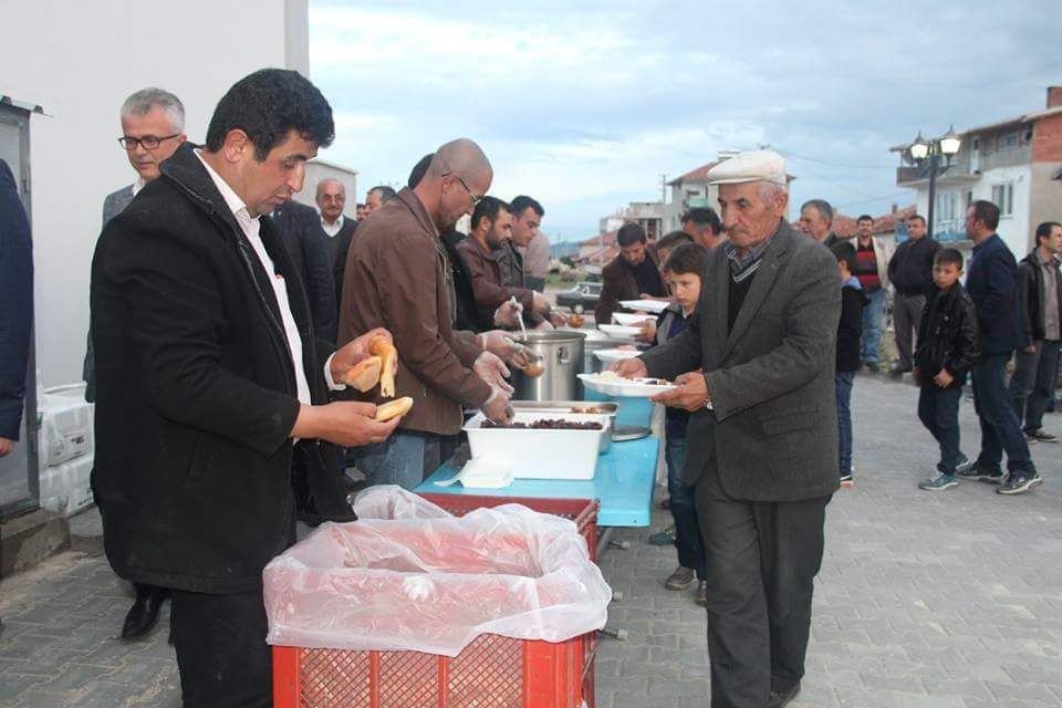 Altıntaş Belediyesinden Halka İftar