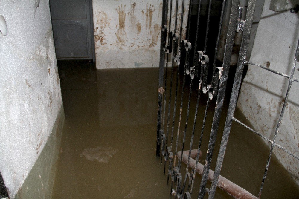 Başkent’te Yağmur Mağduru Vatandaşın İsyanı