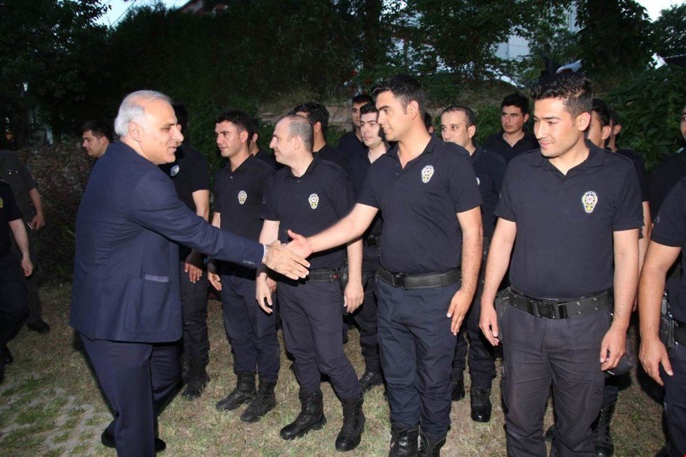 Vali Zorluoğlu, Çevik Kuvveti Ziyaret Etti