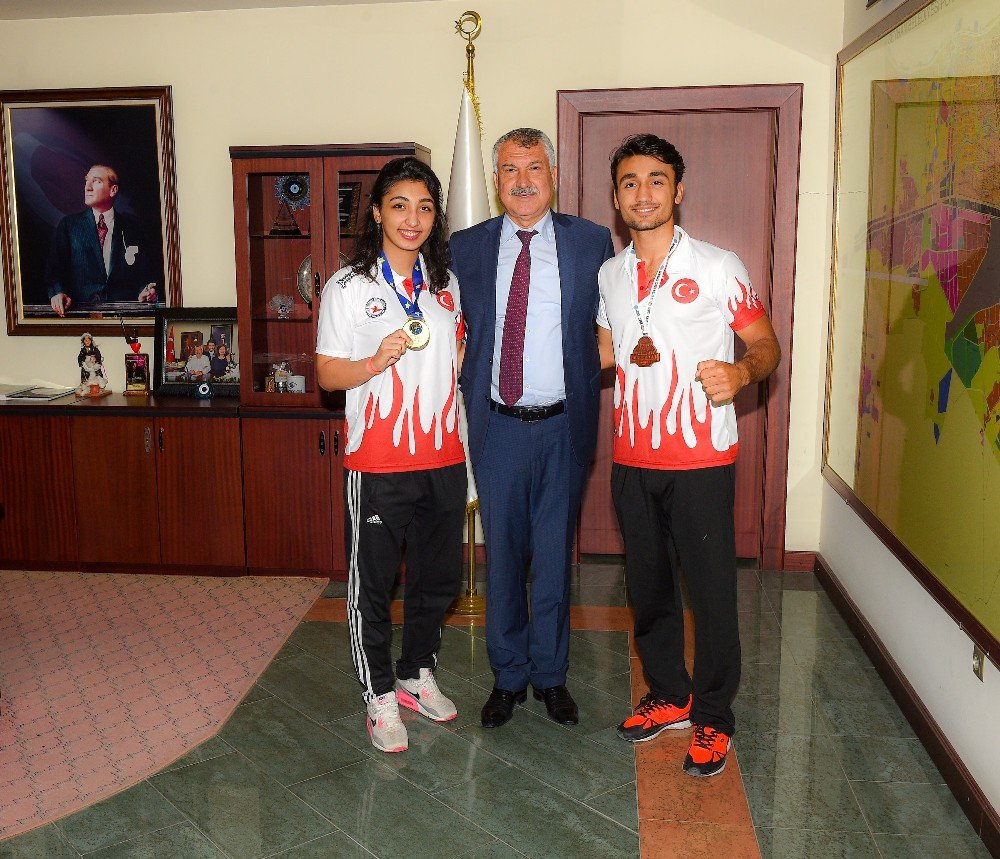 Seyhan Belediyesporlu Benli Kardeşler Avrupa Ve Dünya Şampiyonu