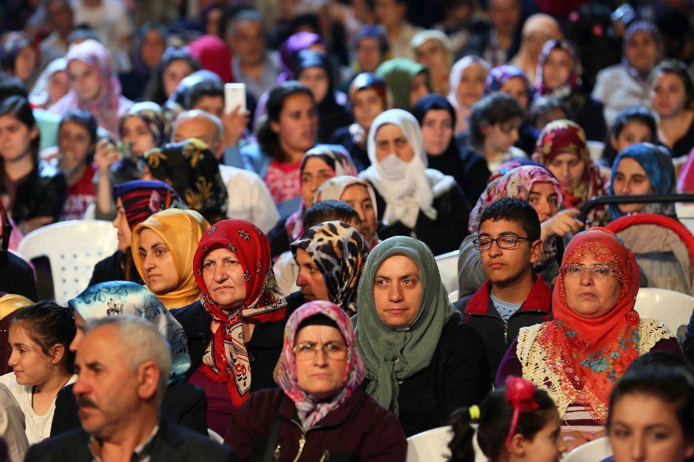 İlahiyatçı Ömer Döngeloğlu: “15 Temmuz’da Milletimiz Sırat Köprüsü’nden Geçti”