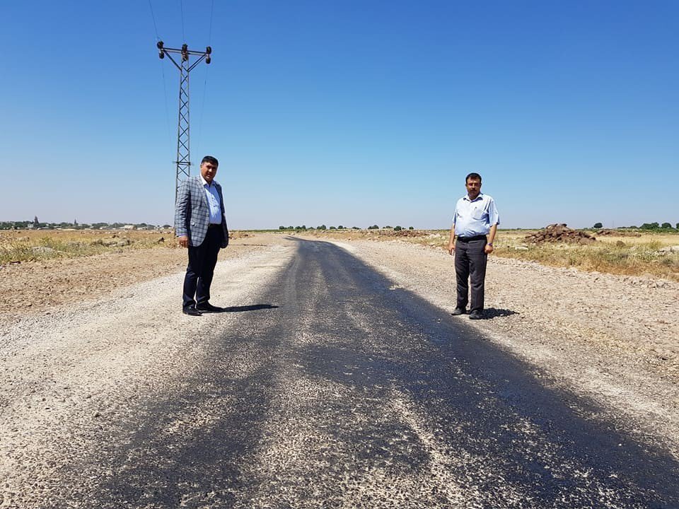 İl Özel İdaresi Tarafından Köy Yollarının Yapımı Sürüyor