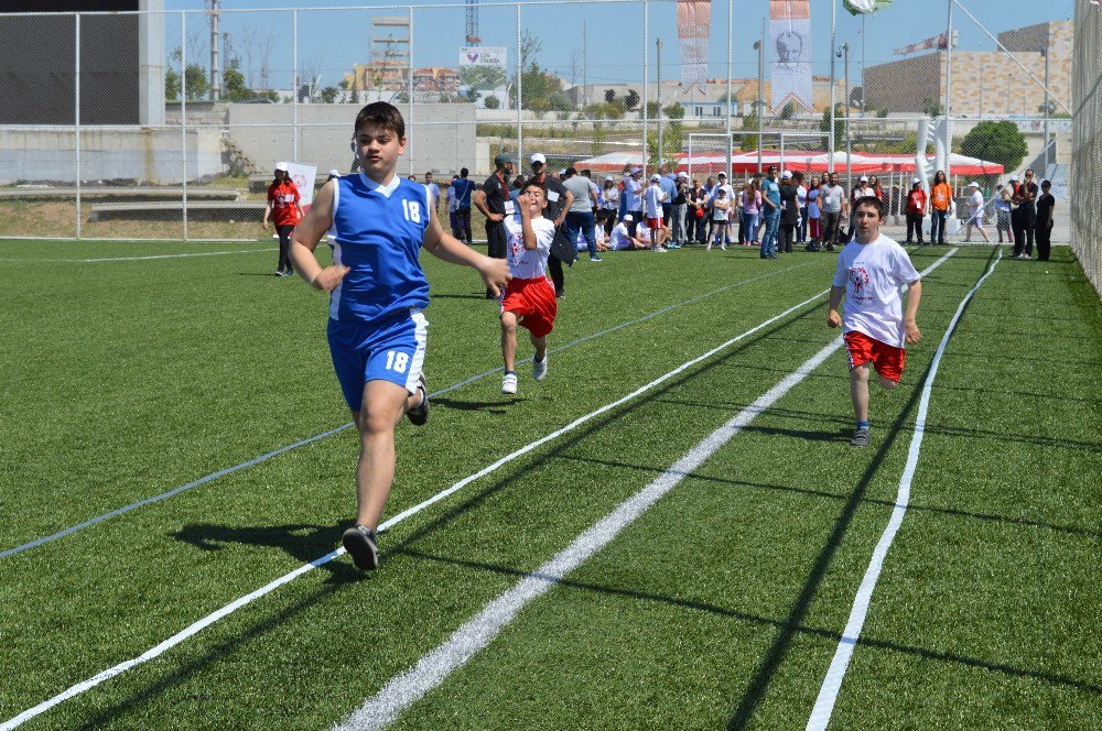 Lüleburgaz’da Özel Olimpiyatlar Trakya Bölge Oyunları Gerçekleşti