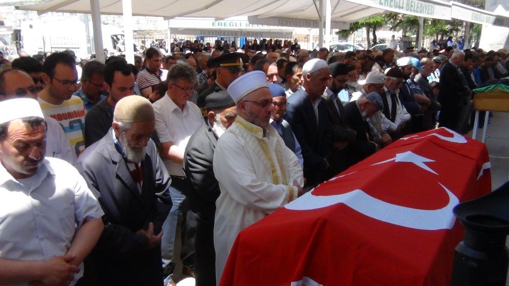 Gölete Atlayan Kadını Kurtarırken Boğulan Şahıs Toprağa Verildi