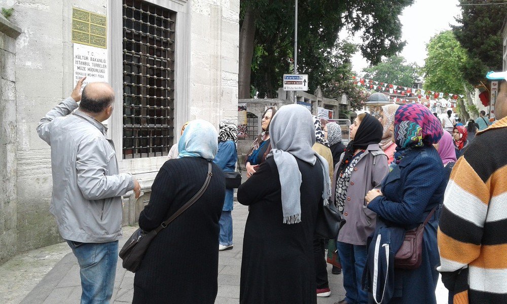 Maltepeliler Hırka-i Şerif’i Ziyaret Etti