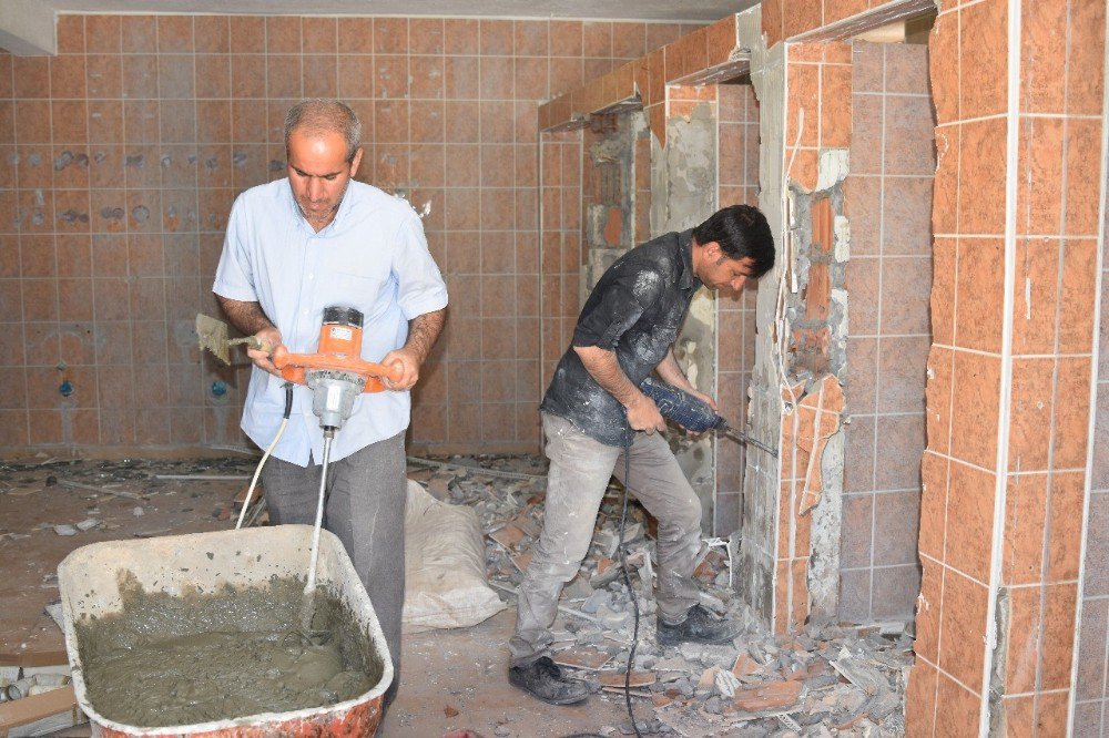 Vatandaş İstedi, Belediye Onarıyor