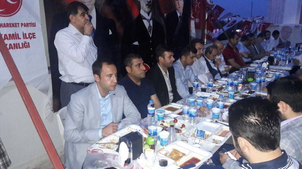 Mhp Şehitkamil İlçe Teşkilatı İftar Yemeğinde Buluştu