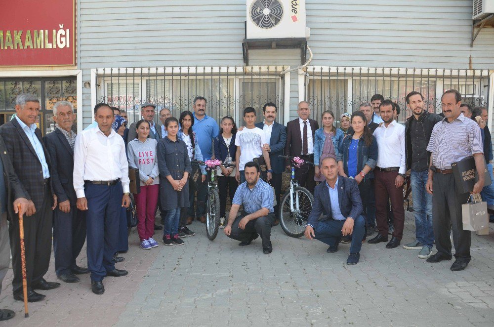 Teog Birincileri Ödüllendirildi