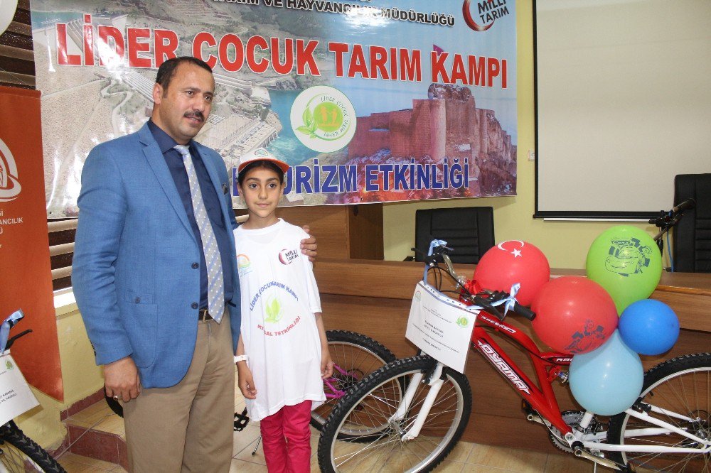 Elazığ’da ‘Lider Çocuk Tarım Kampı’