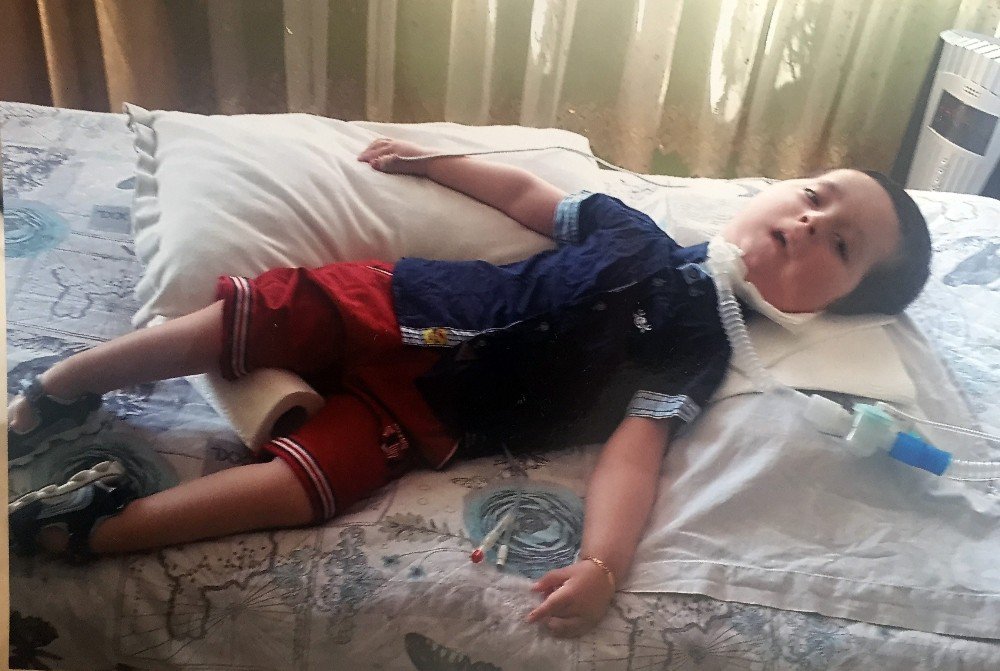 Sma Hastası Minik Abdulkadir İlaç Bulamazsa Ağabeyi Gibi Ölecek