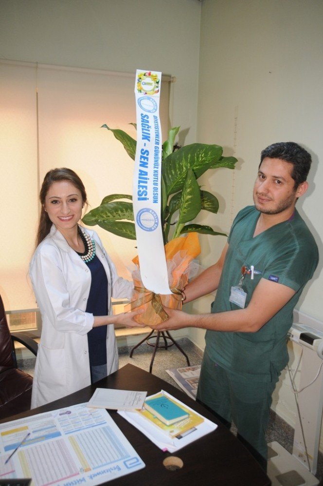 Cizre Devlet Hastanesinde Diyetisyenler Günü Kutlandı