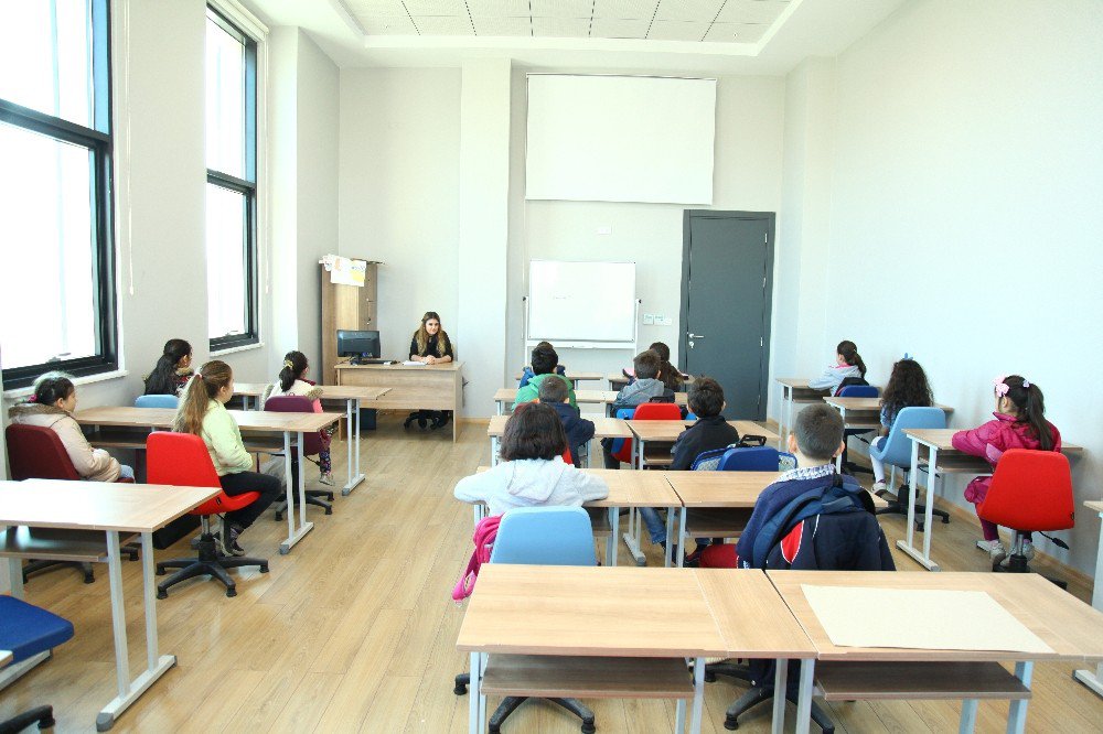 Akyazı Sgm’de Yaz Kursu Heyecanı