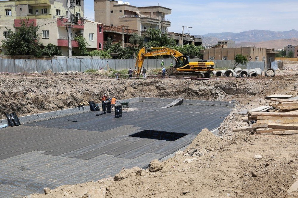 Cudi Mahallesi’nde Alt Yapı Çalışmaları Devam Ediyor