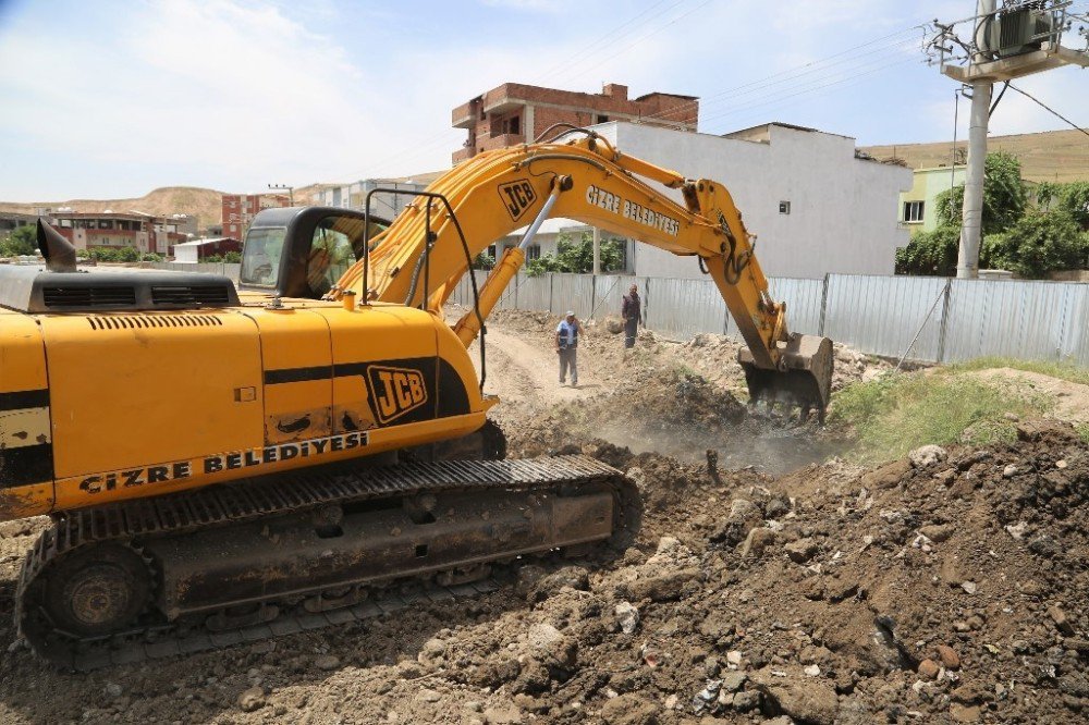 Cudi Mahallesi’nde Alt Yapı Çalışmaları Devam Ediyor