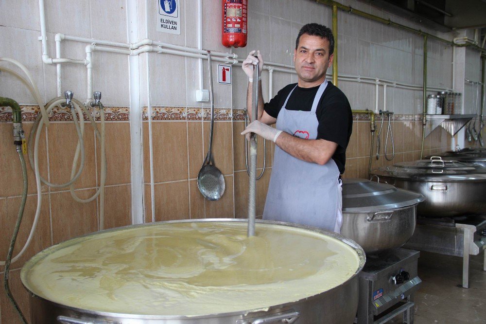 Aşçıların Zorlu Ramazan Mesaisi