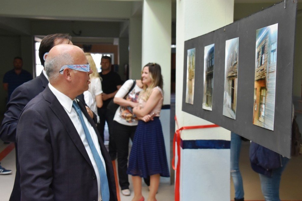 Başkan Eşkinat Üç Boyutlu Fotoğraf Sergisi’nin Açılışına Katıldı