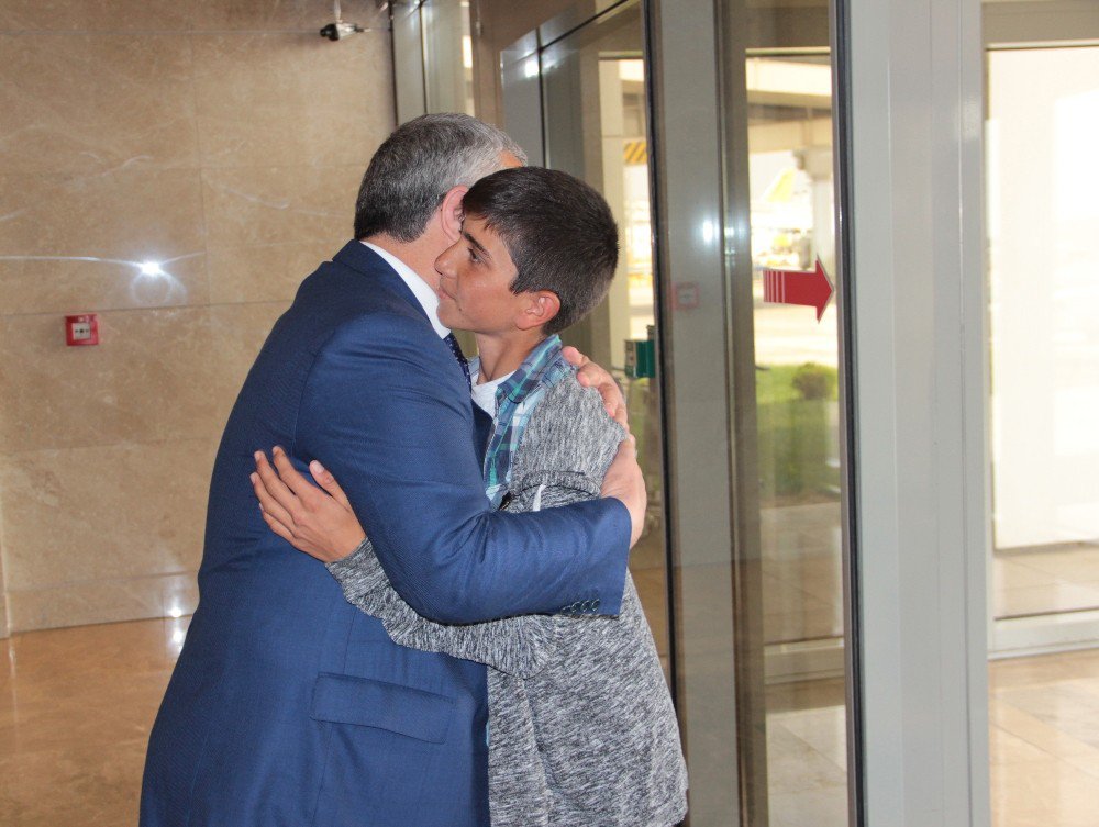 Teog’da 2’ncisi Çemişgezekli Habib, Cumhurbaşkanı’nın Misafiri Olarak İstanbul’a Geldi