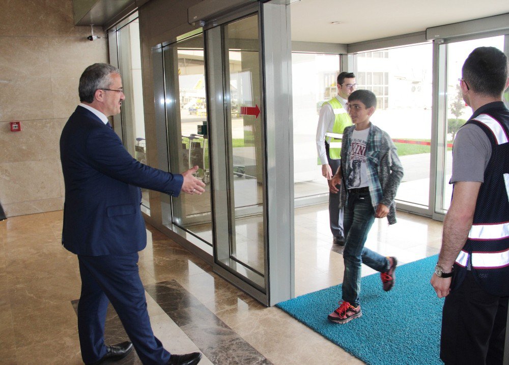 Teog’da 2’ncisi Çemişgezekli Habib, Cumhurbaşkanı’nın Misafiri Olarak İstanbul’a Geldi