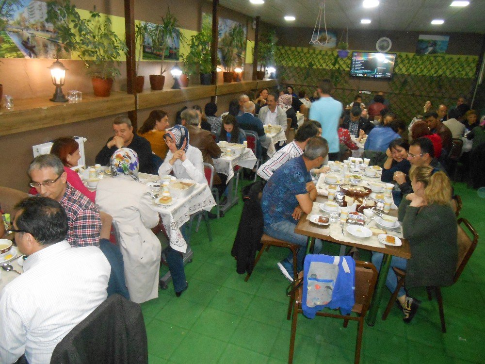 Türkav’dan İftar Yemeği