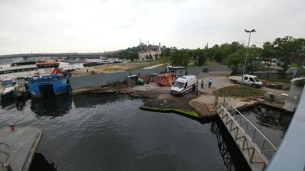 Unkapanı Köprüsünde İntihar Girişimi