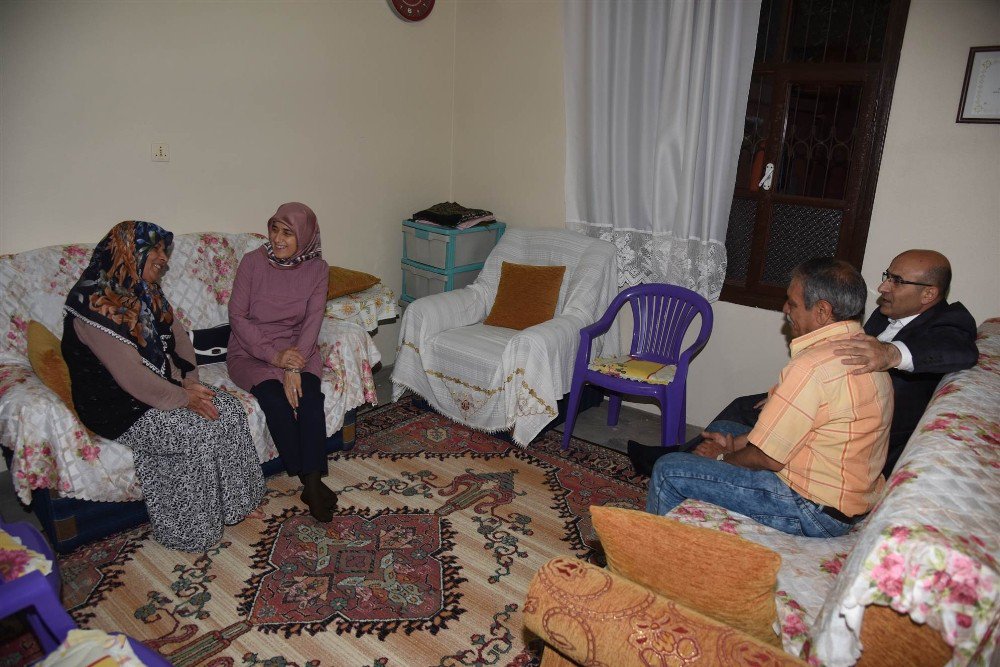 Demirtaş: "Şehit Ailelerini Gözetmek Boynumuzun Borcudur"